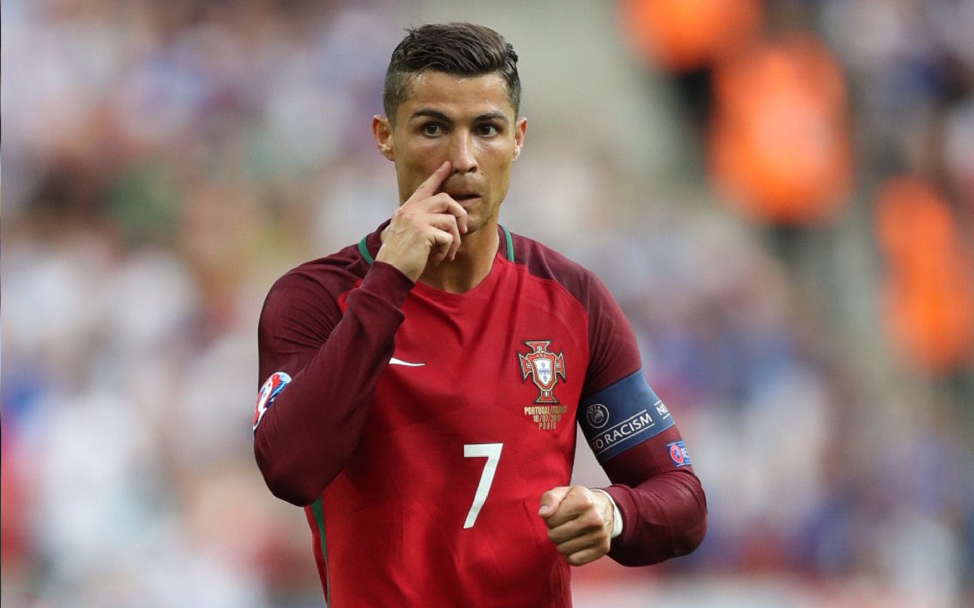 法国小将横空出世，6大豪门争抢年轻前锋，法国队新秀小将